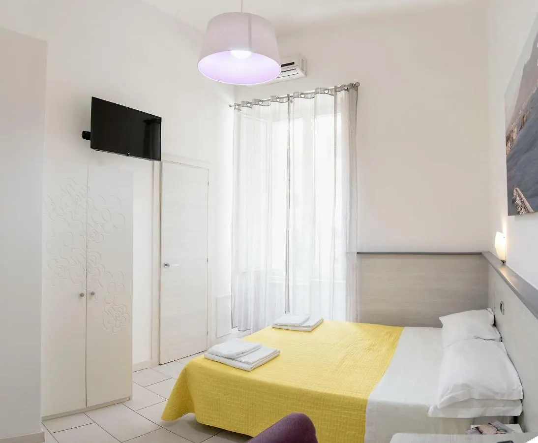 B&B Solimena Nápoly 2*,